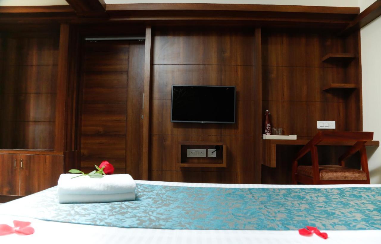 Hotel Crystals Cove テッカディ エクステリア 写真